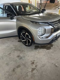 اوتلاندر • ٢٠٢٢ • ٧ راكب