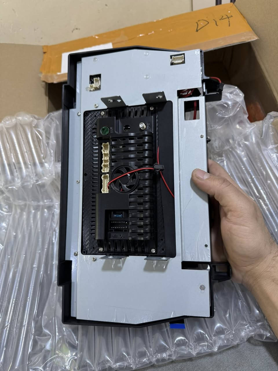 شاشه كراون من موديل ٢٠٠٠ ال ٢٠٠٨


**إذا كنت صاحب هذا الإعلان وتريد حذفه لأي سبب، رجاءا أرسل رسالة إلى الدعم الفني**