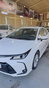 كورلا 2025 هايبرد  ماشيه 7 الف وضع الزيرو  رقم بغداد  للاستفسار  07715...