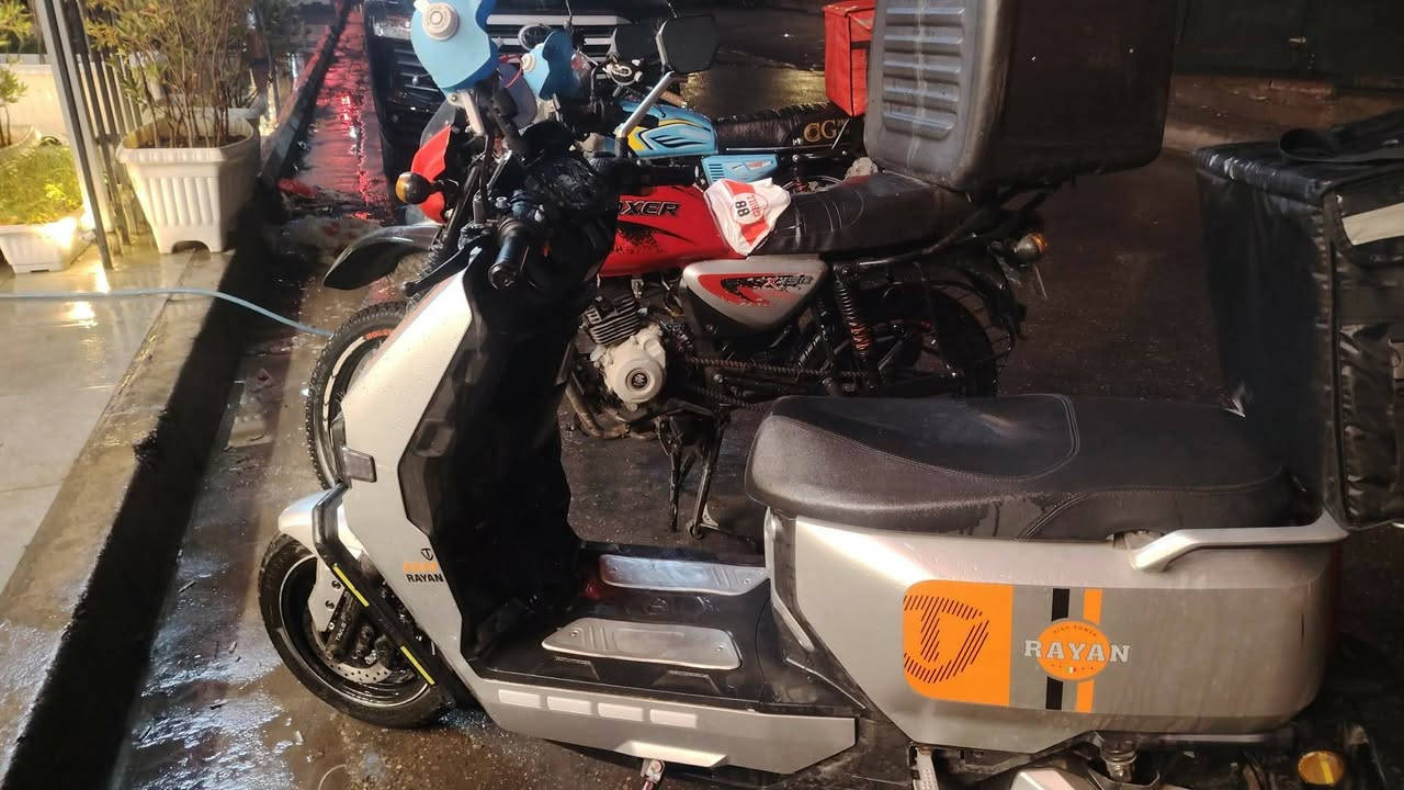 للبيع تفاصيل خاص مكاني زيونة واتساب ***********
