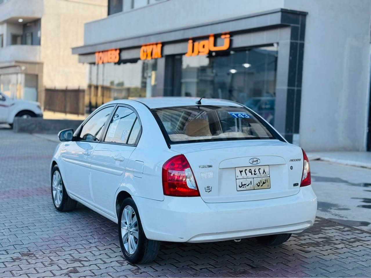 سلام علايكم 
اكسنت موديل ٢٠١١ خليجي

 كير اوتماتيك  محرك ١٦ 
داخل اصفر  ويل كروم جاكهرباي

كير محرك بشرط لا بخار لا صرف 
سياره بي بونيت جملغ بدون جكه دواخل 

  سعره ٨٧ بي مجال قليل 
***********
*********** كركوك, العراق
