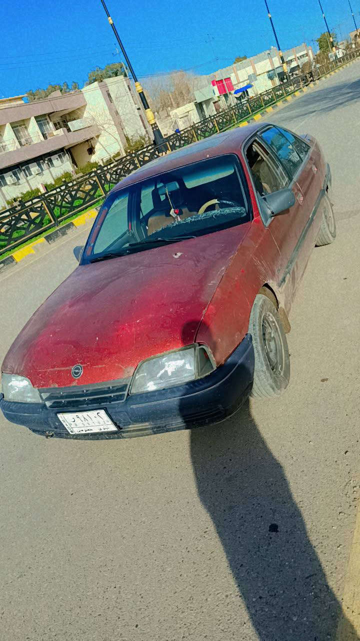 السلام عليكم يوجد اوبل اوميكا  رقم الماني نينوئ  سنويه عضم عاج مجدده لل27 دفتر بانزين  صدر تايرات  اربع جدد  محرك جديد  كلج كير اكسل  شرط سلف داينمو كلو جديد عنبار كلج جد كهربائيات كويل جديد دسكات جدد   تدفئه  كهربائيات. دوشمه  السعر25 وبيها مجالل
مكان السياره حمام علي 
***********
*********** عمران محمود الحمداني
