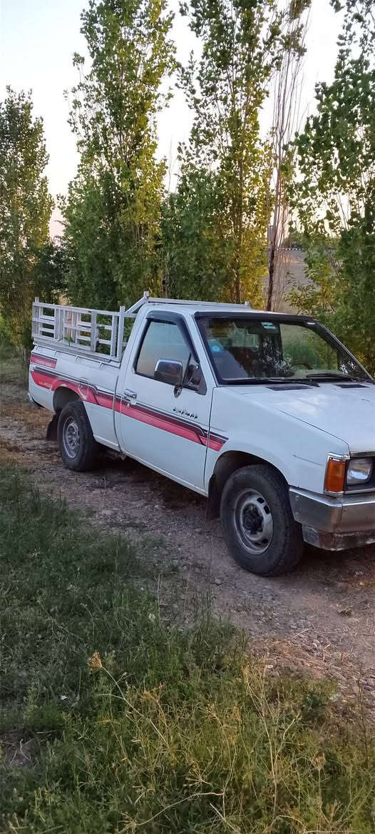 نيسان موديل 1989 رةقم كركوك مشروع وطني  رةقم سنوية جديد لحد 2028كير محرك نيسان 2002 وبشرط سعر 45وةرقة بيها مجال ***********  *********** مكاني كركوك ليلان
