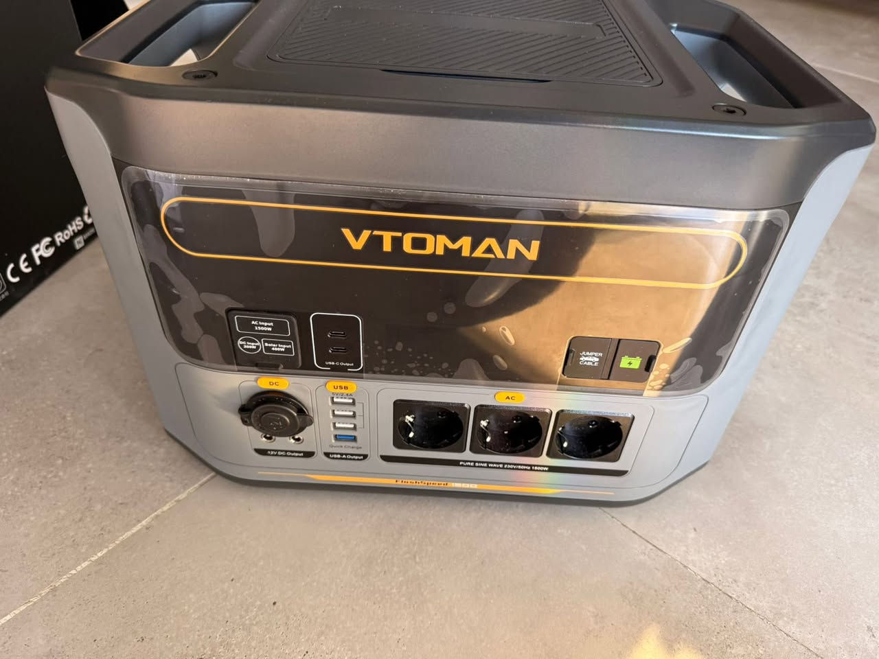 باور طاقه 1500 واط
بطاريه ليثيوم 

يحتوي عل 14 منفذ 

جديد لوك 

للاستفسار خاص


**إذا كنت صاحب هذا الإعلان وتريد حذفه لأي سبب، رجاءا أرسل رسالة إلى الدعم الفني**