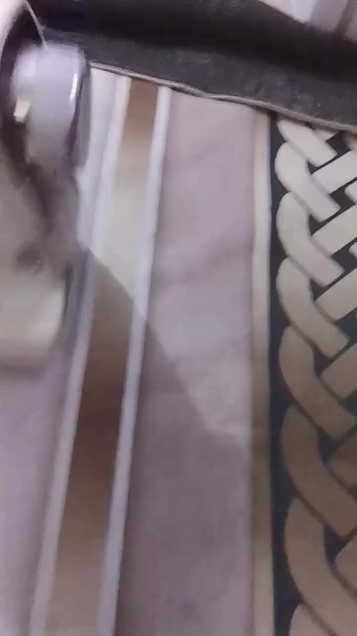 مكينه البيع ينتصل ويدلل ***********
