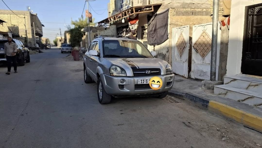 السلام عليكم 
سياره اللبيع توسان خليجي 
سياره مكفوله كفاله عامه من الحادث 
فقط جراد بيها 
سعر ٩٣وبيها مجال 
رقم بغداد جديد 
مكاني واسط قضاء العزيزيه 
الاستفسار ***********
***********
