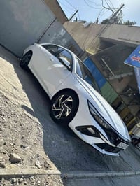 اسلام عليكم النترا للبيع موديل 2024 فول مواصفات  الضرر رصعات في الجامل...