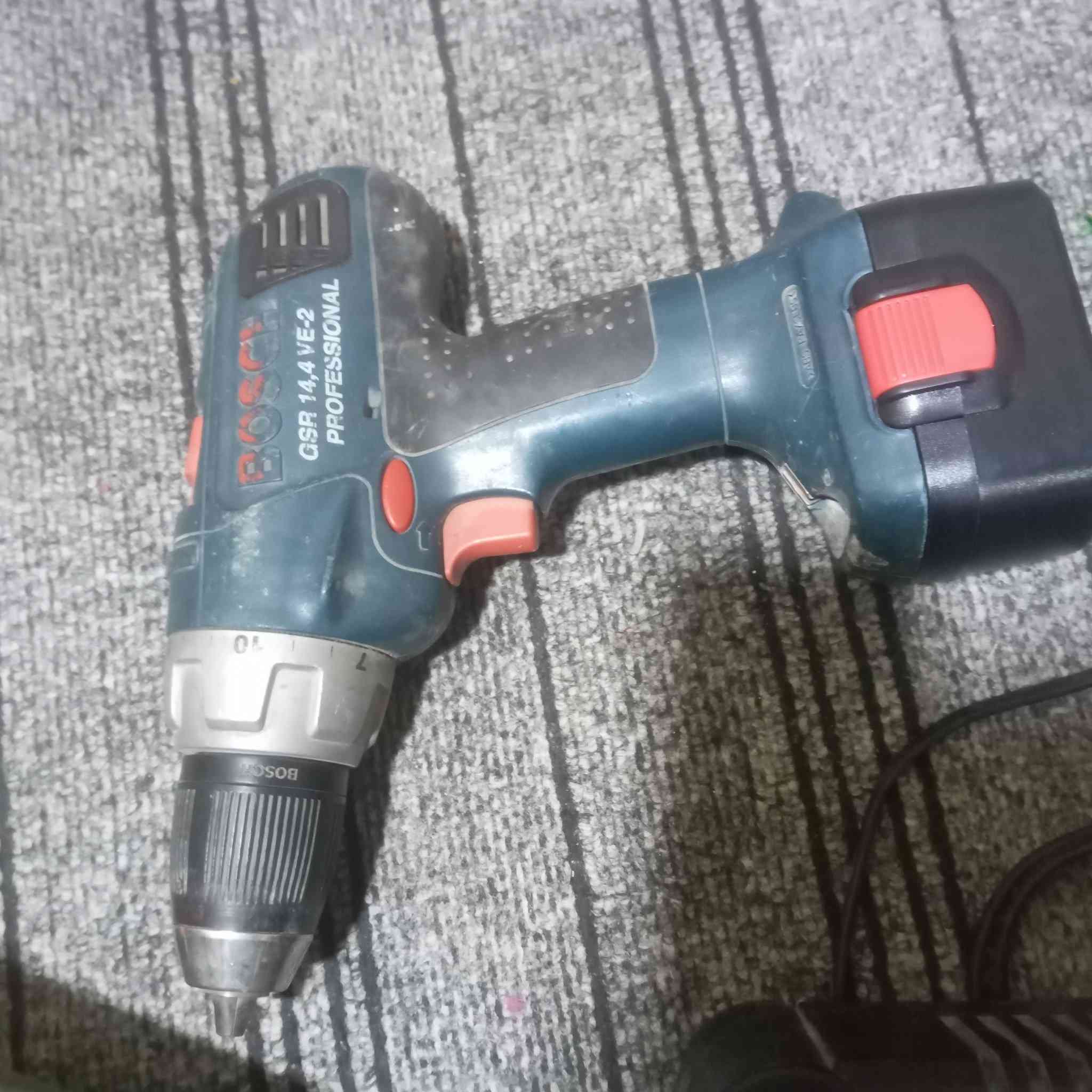 دريل شحن بوش الاصلي ب 70 بي مجال بطاريه جديده وشاحنه الاصليه او مراوس بكوسره شحن


**إذا كنت صاحب هذا الإعلان وتريد حذفه لأي سبب، رجاءا أرسل رسالة إلى الدعم الفني**