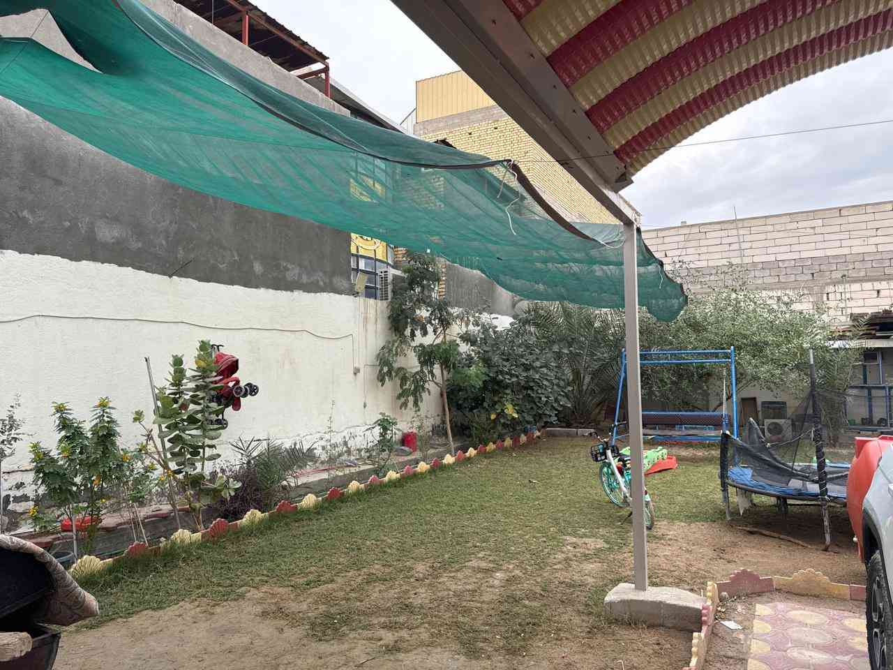 بيت للبيع بعويسيان خلف المدارس
جداً راقي ومرتب وبسعر مناسب بالنسبة 
للمساحة والبناء والترتيب والحديقة لوحدها 
200 متر بسعر 200 مليون بي مجال بسيط


**إذا كنت صاحب هذا الإعلان وتريد حذفه لأي سبب، رجاءا أرسل رسالة إلى الدعم الفني**