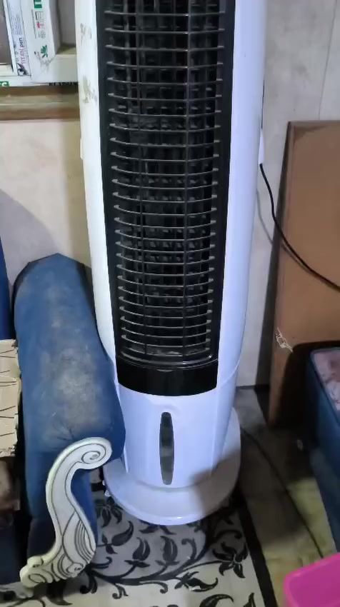 السلام عليكم 
يوجد غراض بيت مستعمله للبيع نضيفه كلش 
غساله هايسنس 14 كيلو باب اعلى
مبرده عاموديه برو الحجم الكبير 
سخانات عدد 2 واحد مستعمل واحد جديد 
جربايه نفر والدوشك مالتهه جديدات 

للحجز مراسله الرقم او الاتصال ***********
