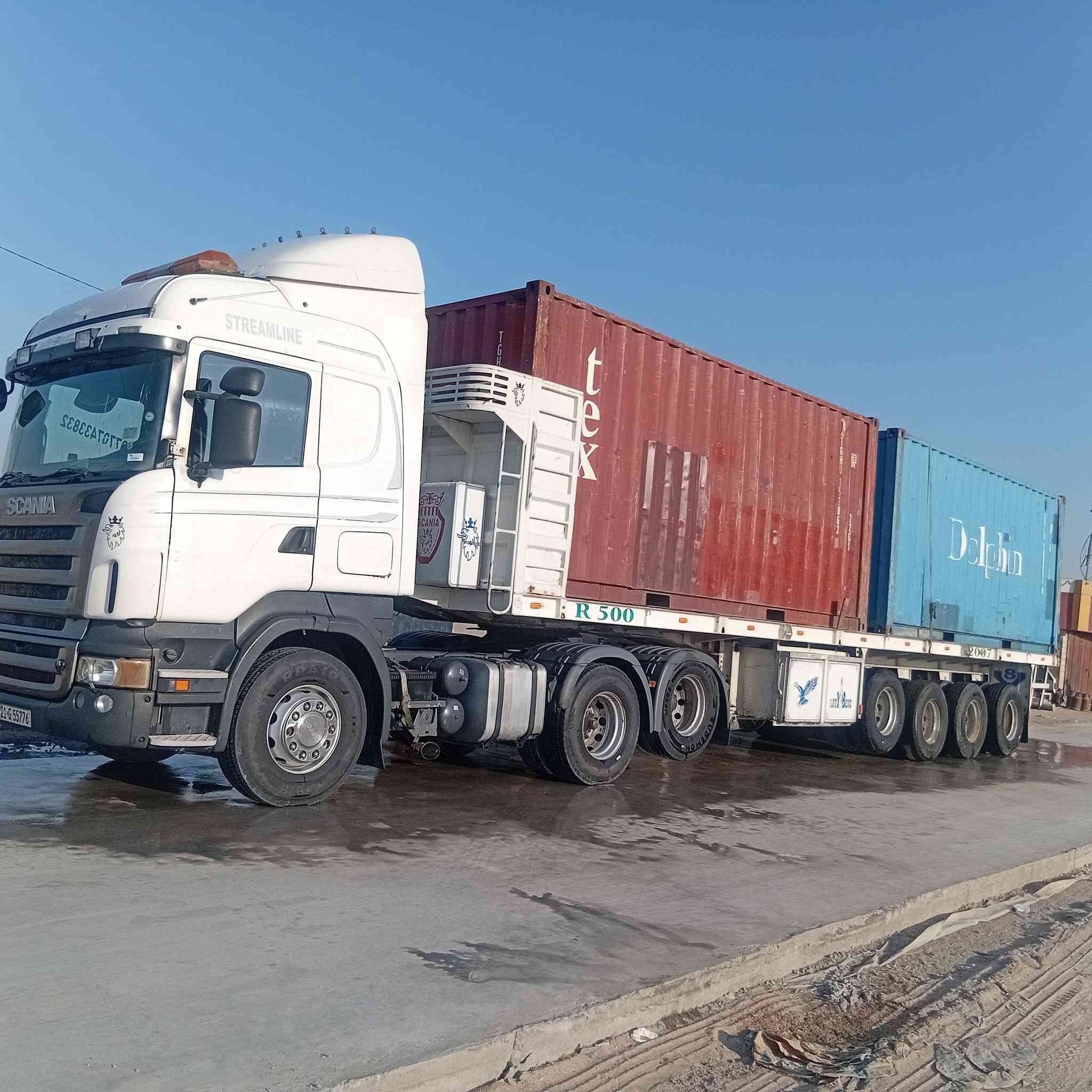 سلام عليكم سكانيه للبيع موديل 2007 سحال  خلفي دبل تاير   فول مواصفات مكينه /8/  R500
رتايدر  ثلاجه دبل جربايه كير عادي باج بطن  جوبلس امامي رقم سليمانيه 
مربوطه وراه عربانه حداديه اربع محاور سياره بسمي  تحويل ثاني  يوم اتصال/ ***********/ مكان الحله مشروع المسيب
