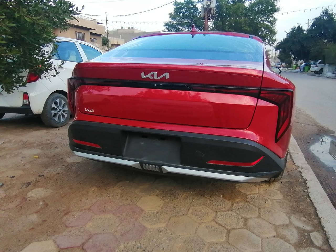 كي فور مديل 2025 بصمة تحكمات ستيرن رادار حانبي وامامي وبريك تلقائي وتشغيل عن بعد وشاشة متصلة  بدون رقم ماشية 37 الف كيلو والسيارة حيل نظيفة حادثها بنيد وجاملغ بدون دواخل وبدون شاصي وبيها الحوض تعديل بسيط بالتحميل انضرب وشرط راديتراتها نفسها وحتى براكيت الدعامية نفسه مكانها بغداد الكرخ السعر 157
***********

