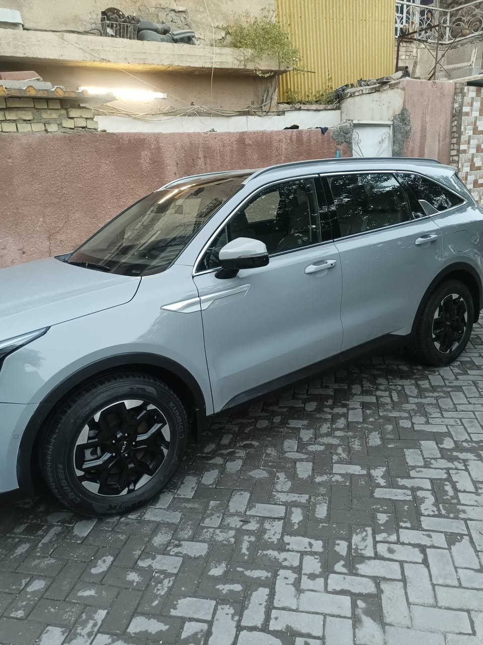 سورنتو موديل 2024 فول مواصفات وارد امريكي حادثها جاملغ الأيسر مبدل نفس اللون 
للبيع او مراوس بتاهو للاستفسار ‏‪***********‬‏
