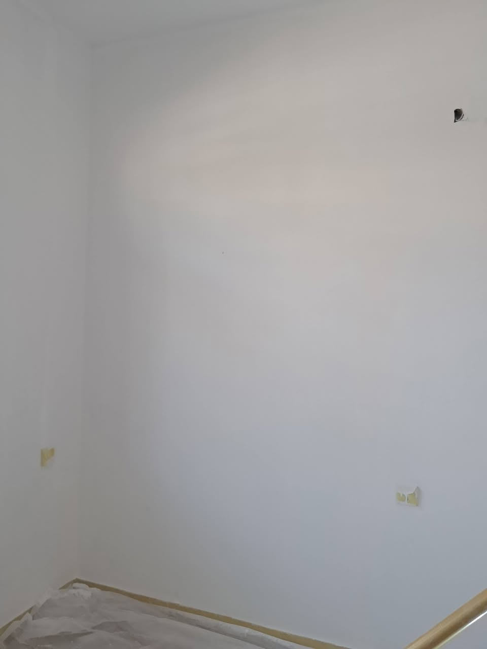 السلام عليكم ١خلفه صبغ داخلي صبغ واجهيات جلي واجهيات 
٢ خلفه طلس سحب معجون طلس عام تصليح طلس جبس بود 
٣ عمل بديل خشب وبديل رخام 
٤ معالجه املاح ورطوبه 
٥ اسعار مناسبه جدا قطعي ومتر وحسب الاتفاق جزء من العمل ان شاء الله ينال اعجابكم تصليح على الشمعه  وسنفره بمكينه سنفره وتجهيز العمل فرش الارضيه نستلم نضيف نسلمك نضيف  وشغل بكافه انوع الصبغ  والشركات شركه الجزيره شركه جوتن شركه بتك شركه ديلوكس اصباغ by مرجان ناشونل فكستون  حسب اختيار الزبون  والي يرده يدلل علينه ***********
