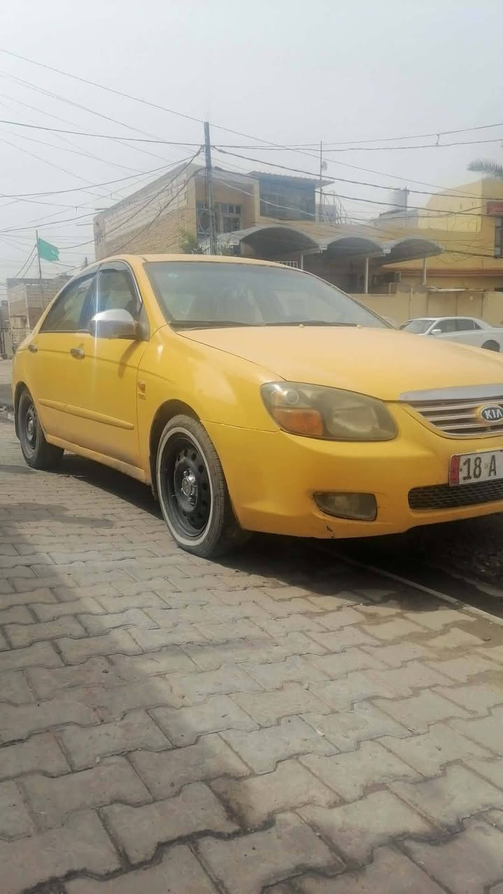 سلام عليكم كيا سبكترا 2009 وارد امريكي انكليزي مداور ثاني يوم مكينة 2000 دوش سيارة جاهزة مصفرة هيئة غرامات بيها ضربة بالجاملغ الخلفي سيارة احلى من الصور ترهم بيع ومراوس سعر 72 وبيها مجال مكاني الديوانية بالشامية  ***********
