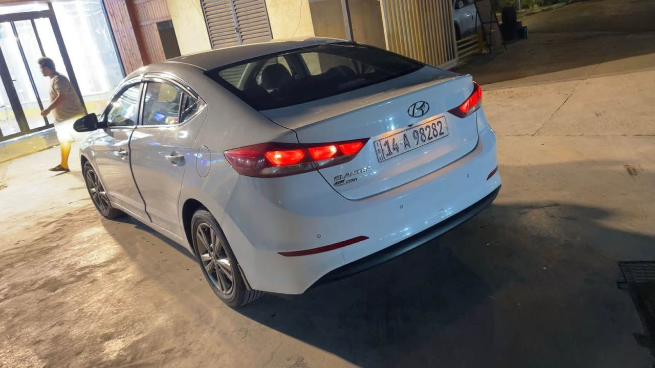 السلام عليكم
 النترا 2018 خليجي 
مكفوله كفاله عامه 
فتحه
شاشه 
كامره
محرك 2000دوش 
السياره حلوه و مرتبه وعلى ايدي 
مكاني زيونه
السعر اتصل ودلل 
لا خاص ولا تعليقات 
*********** بغداد, العراق
