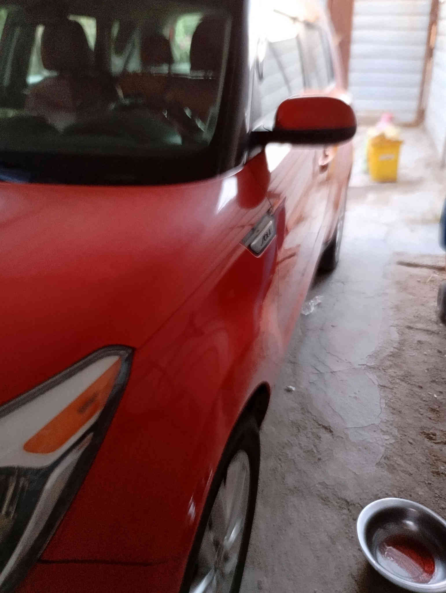 للبيع كيا صول موديل 2017محرك 2000 ماشية 82 سيارة جدا نظيفة شرط تشوف وتفحص وتحكم مال بيت باسمي كير محرك تبريد كفالة عامة تبريد ميكانيكي تحكم ستيرن جهتين شاشه كبيرة كاميرا دوارة كشنات جلد احمر مطعم باسود السيارة ناعمة وبالعافية عاللي ياخذها للاتصال *********** مكاني بغداد
