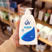 QV • مرطب طبي • ٥٠٠مل
