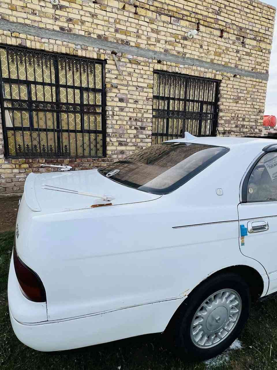 للبيع بطه ٢٠٠٠ سيارة  جاهزه تبريد رقم نكليزي ***********
