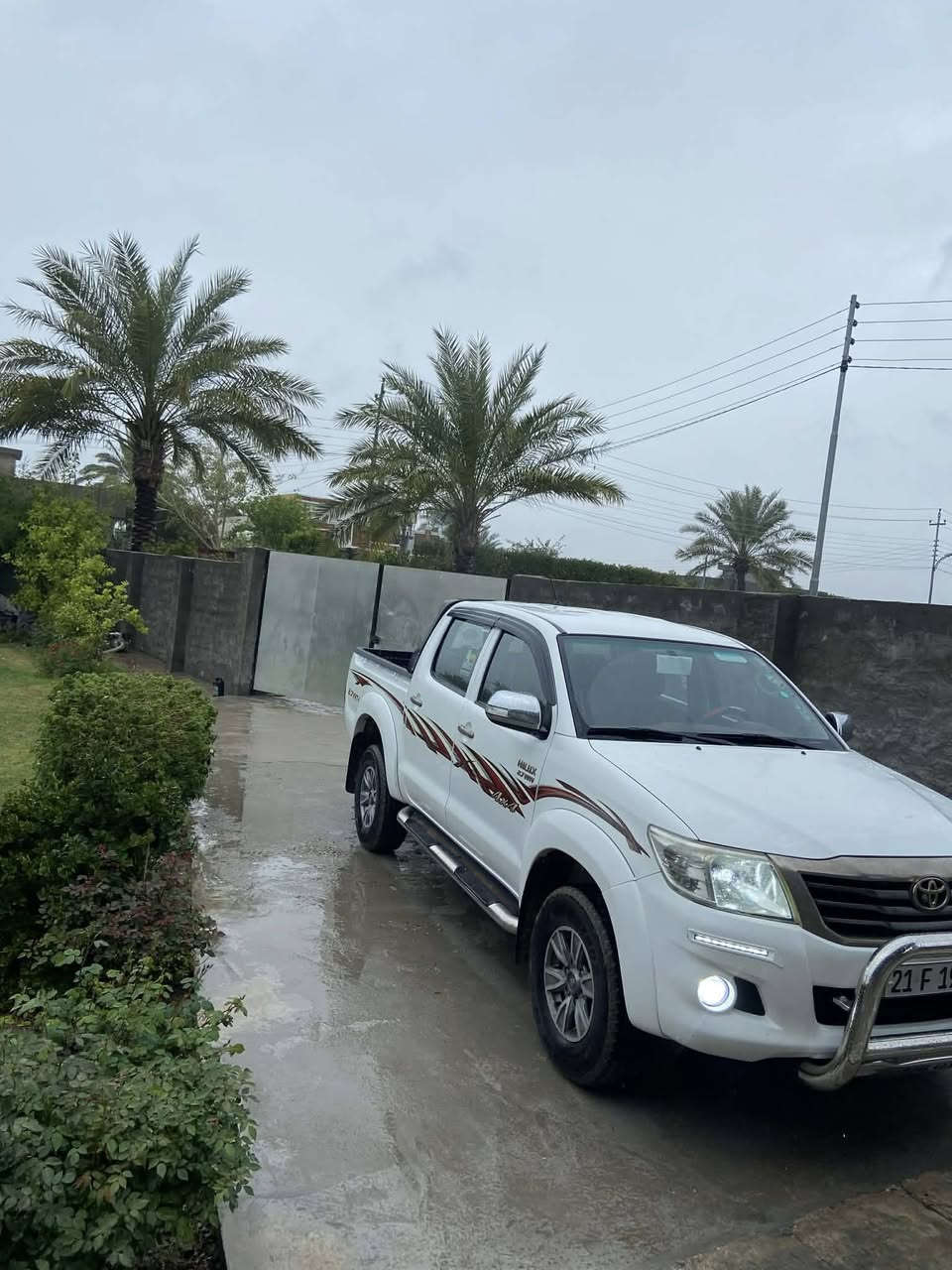 السلام عليكم 
بيك اب تيوتا فور ويل كير عادي 
موديل 2014 سعودي 
رقم سليمانيه تحويل مباشر 
مكفوله عدا بارد قليل بالباب الخلفي 
ماشية 180 الف محرك وكير وصدر مكفول كفاله عامه بدون فتح 
مكاني اطراف بغداد منطقه ابراهيم بن علي 
السعر 220 ورقه وبيها مجال 
الاستفسار ‭***********‬
