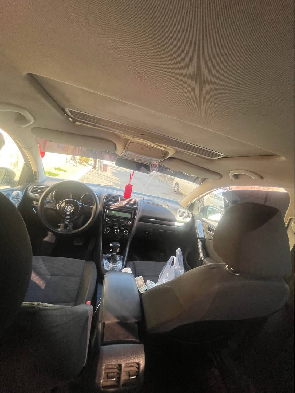 گۆڵف خلیجی فول 
مەکینە ١٦ 
گیر و مەکینە بە شەرەت 
پشت و پێش کەپسە
بەس شان و سەقفی بۆیاخ نیە 
لەسەر کاڵبوونەوە بۆیاخ کراوە
*********** رانية, السليمانية
