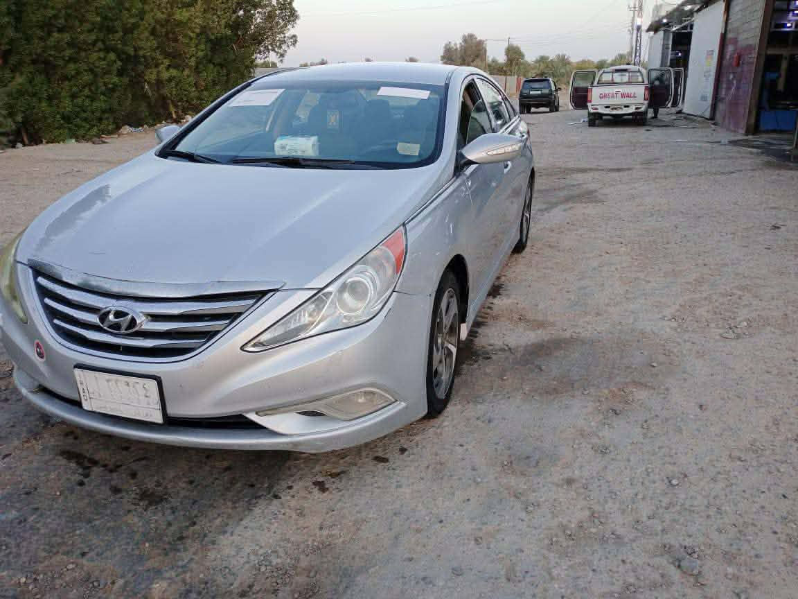 سلام عليكم سوناته موديل 2014وارد امريكي حادث جاملغ الايمن جهت العبري صبغ فقط  رقم ذي قار تحويل ثاني يوم سنويه لغاية 2027 محرك 24000سياره جاهزه من كلشي كير مكينه حداديه كهرباأيات مكانها الناصريه السعر 110 وبيها مجال ***********
