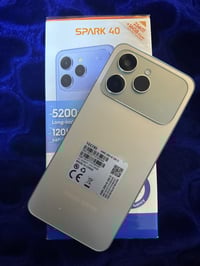 تكنو 40 جديد لوك بس مفتوح من الكتارتونه ب175 07731065077