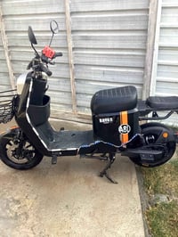 دراجه شحن ست بطاريات ونقص بطاريه سعر 250 مكان التاجر للاستفسار واتساب ...