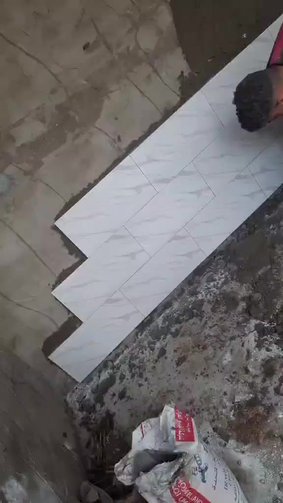 سلام عليكم خلفه سيراميك متفرغ
***********
