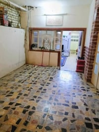 للبيع بيت مساحة وموقع  موقعه على شارع الغربي قرب شارع حسين كابريتر  ال...