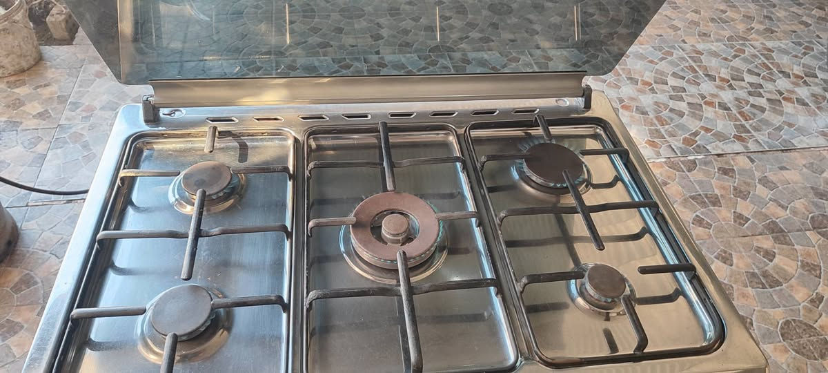 السلام عليكم
طباخ تركي مستعمل للبيع 

المكان واسط الصويره مقابل المعهد التقني ***********
السعر 225
