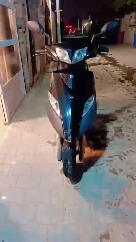 سلام  عليكم دراجة ثعلب للبيع رمبة صارلة شهر عدي محتاج وريد بيع مخذة بمليون ومية قفلة مليون دراجة باتري جديد بلك جديد فلتر شوتة جديد دهن مبدل جديد مكاني بغداد البياع *********** اتصل ودلال
