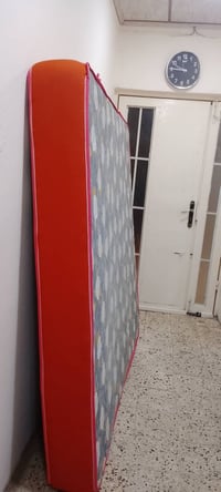 دوشك تخت • سفنج • حي القدس