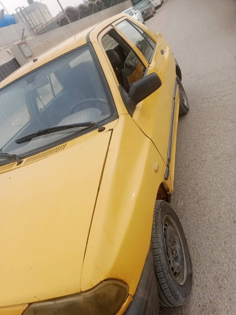 السلام عليكم عندي سيارة سايبه 2015 سعر 13 بس راعيها ما ندله  ***********
