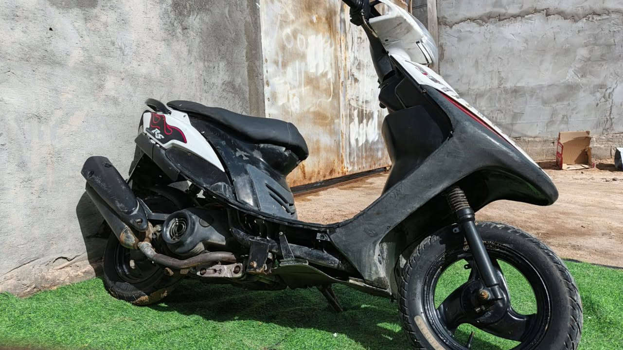 سلام عليكم دراجه ماكس عدله لمكينه مجفته مره وحده بوشه 49. رقم ***********
