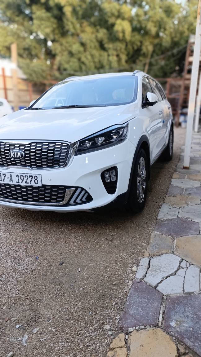 سورنتو ٢٠٢٠ مكفوله بيها شخط بسيط موجوده صورته بالمنشور 
ماشيه ١٤٧ 
السعر ٢٤٠ وبيها مجال بسيط 
المكان السماوة 
محرك مكفوله ٦ سلندر 
كير مكفول 
حداديه جديده 
للتواصل ***********
موجوده وتساب وفيس بوك السماوا, المثنى
