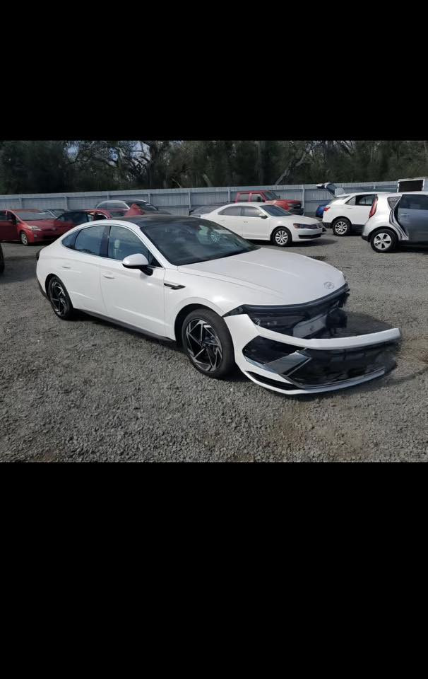 السلام عليكم للبيع فقط سوناتا 2024 متوازي السعر 170 ورقه للاتصال ***********
