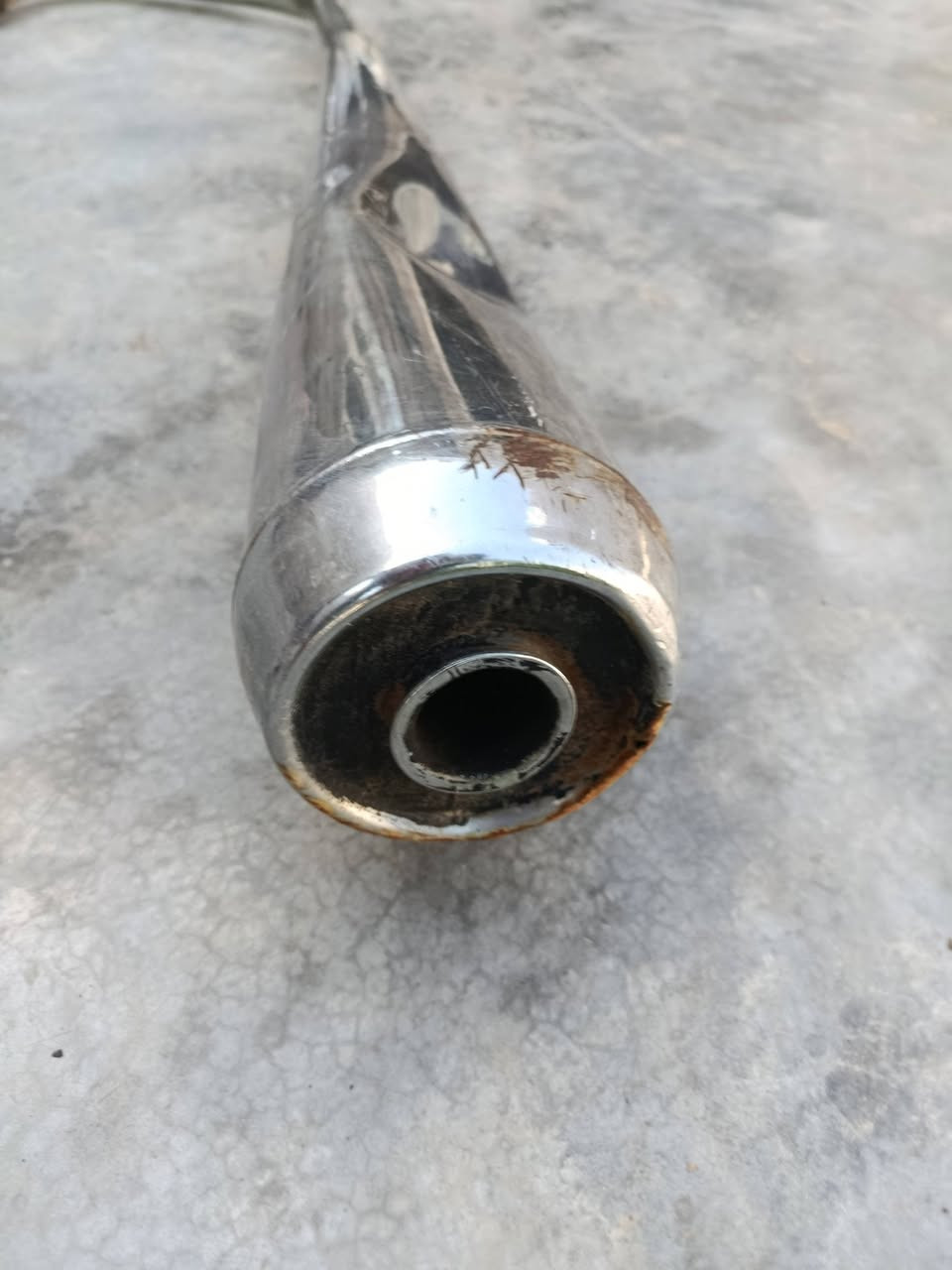 اغراض دراجه
ويل كب حجم 17وتاير وجوب كامل 20 الف 
سلندر 125 حجم 7 الف 
كور ستوته قبق ومال فيلس كامل 15 الف 
قبق محرك اسود 3 الف 
قبق ماكنيت جديد 5 الف 
قبق كلج 125 نضيف مال نامه 5 الف 
صالنصه صوت 8 الف 
وبيهن مجال كلهن كل عيب مابيهن شراي خابر وتدلل *********** 
@الجميع
