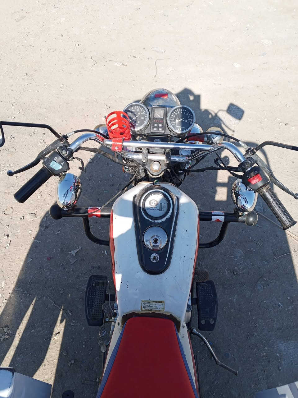 سلام عليكم ستوته موديل 2024 كلش نضيفه مكفوله من كلشي السعر 1750 العنوان بغداد حي العلام الرقم ***********
