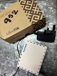 اكسسوارات الكترونيات • توصيل متوفر