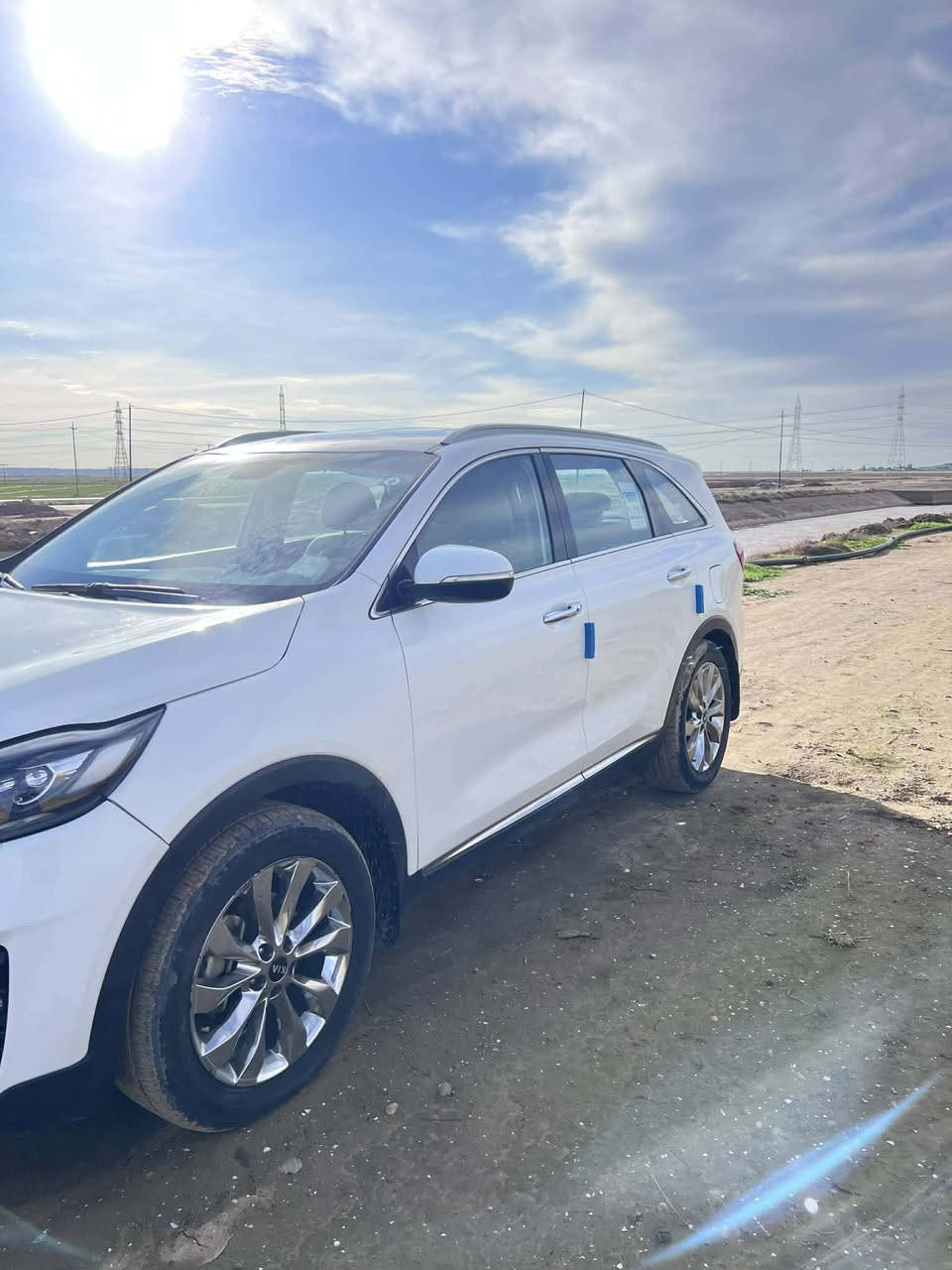 سلام عليكم  للبيع سورنتو 20
رقم بغداد 6سلندر 7راكب 
للاستفسار ***********
