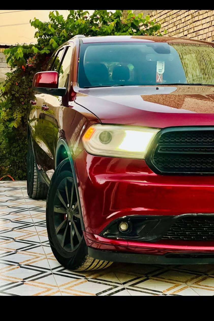 السلام عليكم  دودج دورنكو 2019

المواصفات رقم بغداد  مشروع وطني 
ماشية 117
1- محرك 6سلندر 3600بخاصية توفير الوقود ECO
2- بصمه + دخول 
3- حساسات خلفيه اصل مع خاصية اوتو ستوب 
4- لايت زنون
5- مع تحرك المرايات الجانبيه عند الرجوع الى الخلف حسب التحكم 
6- ويل كب حجم 18 . طخم تايرات حديث
7- نظام صوت ٧ سماعات داخل السياره 
8- تحكم ستيرن كامل امامي وخلفي 
9- شاشه دشبول لمس كبيرة متكاملة الأيعازات . وشاشة ٧ انج
معلومات السيارة والعطلات
10- نظام AUX + Bluetooth . نظام ملاحة GBS + ذاكرة ميموري كارد موضعي + UBS
11-مانع تزحلق (انزلاق )
12- تبريد ٤ قطع اكثر من 10 منافذ
13- الكشنات جلد 6 راكب غرفة منفصل VIP
14- كاميرا خلفية دواره HD
15- اظهار ضغط الهواء في الاطارات ومعلومات السياره الكترونيا مثل كمية دهن محرك الوجه ودرجة حرارة المحرك والكير والزيت وضغط الزيت الكتروني
مكان السياره بابل لاستفسار عل الرقم*********** السعر 220وبيها مجال بسيط حك جيه
