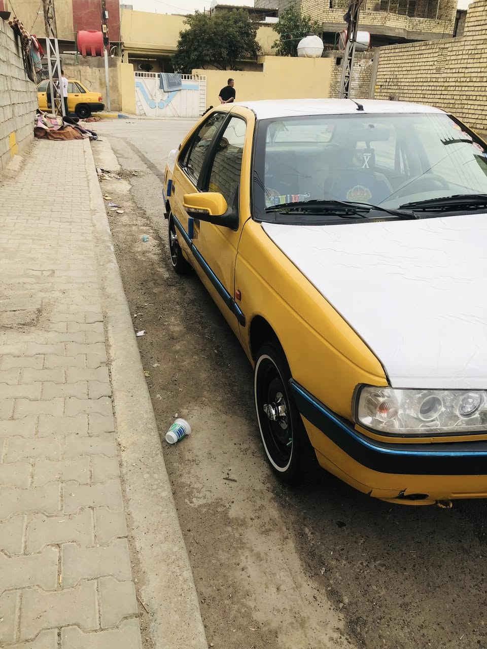 سلام عليكم بيجو لميس موديل ( 2013) مكينه وكير تمام صدر يخبل تخم تاير بجيس خط ابيض حته لسبير تبريد عوزه كتف السيارة متعوب عليها رقم جديد دولي تحويل ثاني يوم الستفسار الاتصال ( ***********) السعر ( 30 ) وبيها مجال قليل
