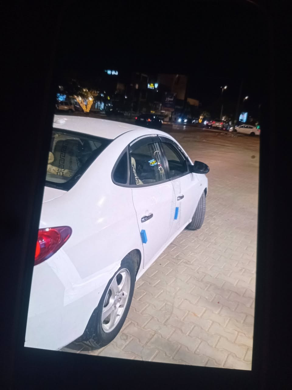 ادوات ادوات للبيع او المراوس النترا عشره جاهزه بدون كصه محرك ٢٠٠٠ محرك كير حداديه تبريد تخم تايرات كهربائيات غرفه مكفولات بيها طخه بصيطه بجملخ صوب السائق ومعمر سياره ترايها كلش حلو  جاهزه ميه بلميه السعر ٤٠ وبيها مجال للشراي للاستفسار الاتصال على هذا آلرقم ***********بي واتساب كربلاء *********** كربلاء
