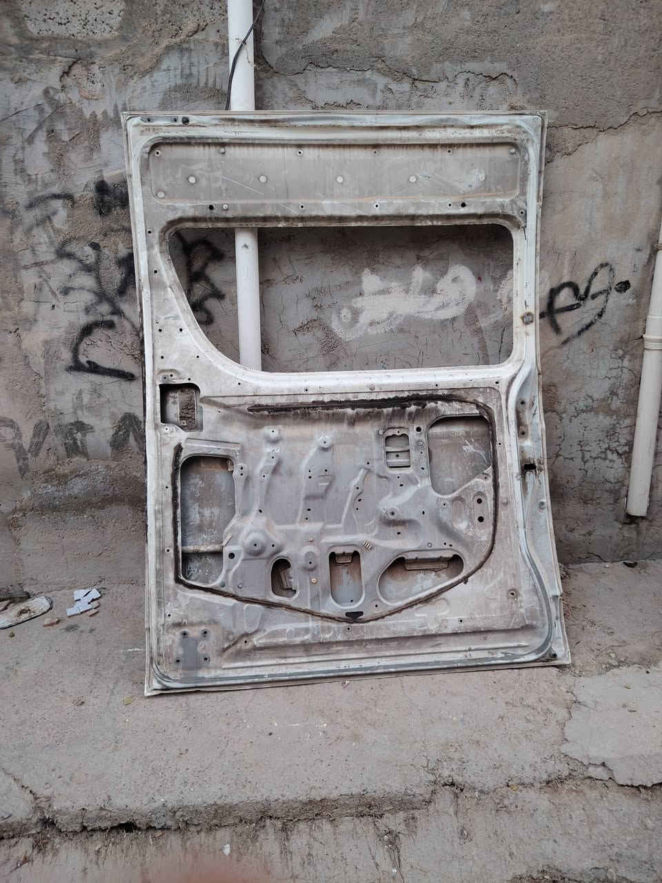 باب اسليت وباب جنطه هايسه مديل 14 للبيع
***********
***********
