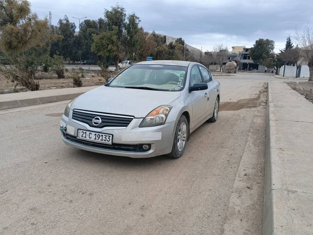 سلاوی خۆاتان لیبیت
نیسان ئەلتیما مۆدیل 2008ی خیلجی نرخی 79گلاو کەمیک مەجال
***********
***********
سەنەویو رەقم و هەزو هەموو شتکی تازیە تا 2030 بەناوی خۆمانەویە. گیرو مەکینە و تەبریت بەشەرت . چوار پارچ و پەلیک بۆیاخی هیه بی ناوگرتن . سۆنەری دانراوە. سیاریکی زۆر جائیز و ڕیک پیکە. زۆر بە تازیە ماوتەوە . ئۆتۆماتیک .دبل گیر .بەسمە . قفل مەرکەزی. جام کاربای. ئاوینە کاربای. سیاریکی تاز و جوان ماوتەوە. تەق و رەقم هیج نیە.
شیون ناحی تەکیە نزیک سلیمانی
زۆر سباس السليمانية, العراق
