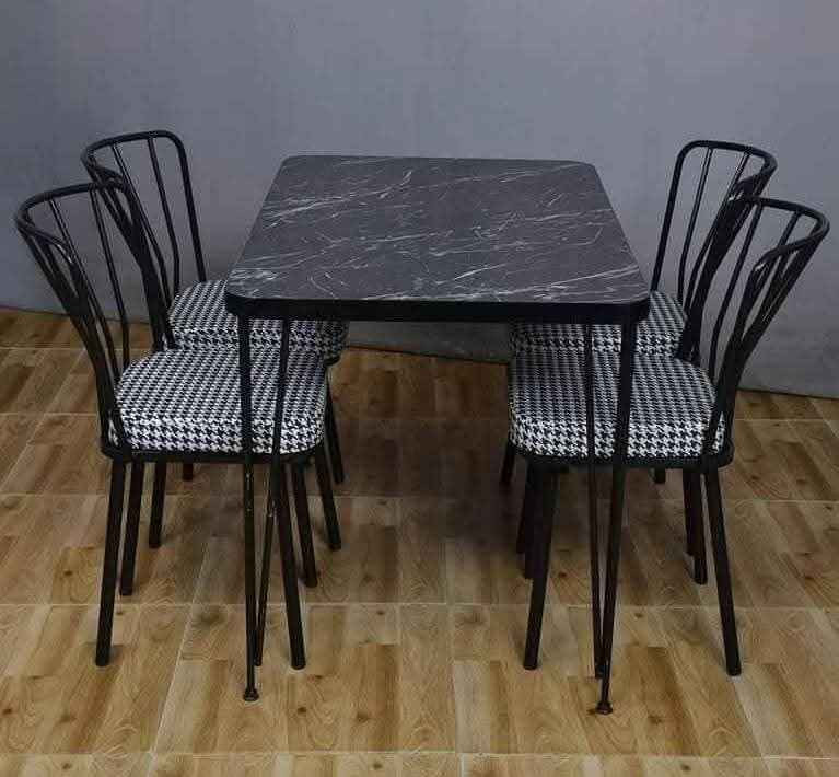 ميز طعام ٤كراسي  طول ١١٠ العرض ٨٠ 

#السعر 125 مع التوصيل بلاد رز, ديالى


**إذا كنت صاحب هذا الإعلان وتريد حذفه لأي سبب، رجاءا أرسل رسالة إلى الدعم الفني**