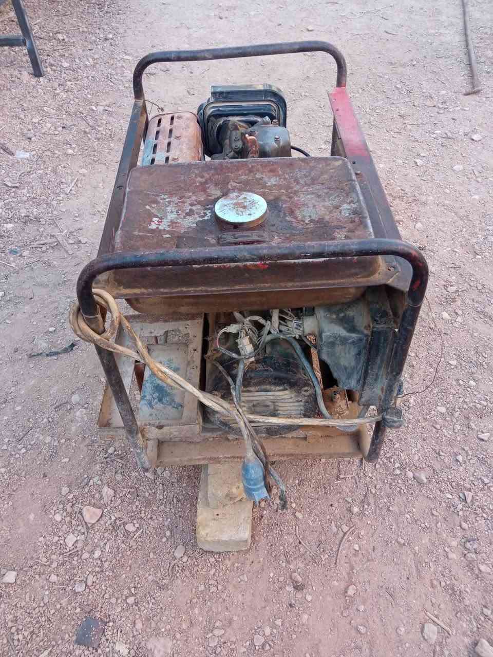 مولده للبيع كأمة كاز كهرباء ولحيم مكينته استوهي امجفته السعر 350 الف       ***********
