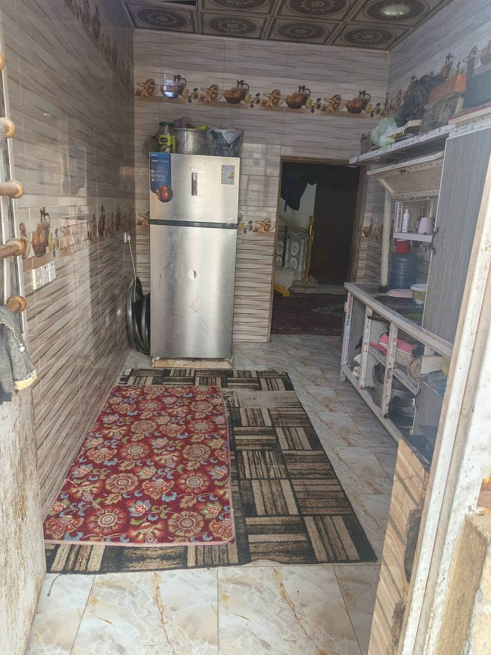 سلام عليكم دار لبيع طابو صرف
العنوان كربلاء المقدسة العطشي شارع ام عبدالله 
مساحه دار 137 بناء بلوك سقف كونكريت 
بناء طابق ونص ستقبال مطبخ وصاله وغ،فه جوه وغرفه فوك  ستفسار على رقم ***********
