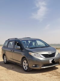 ‏تيوتا سينا 2012. ‏اقرة المنشور كلشي موضح بي  ‏رقم بغداد  ‏حادثهة بنيد...